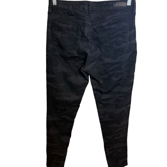 Social Standard by Sanctuary | Black Camouflage Skinny Pants | Sz 6 - Picture 3 of 9